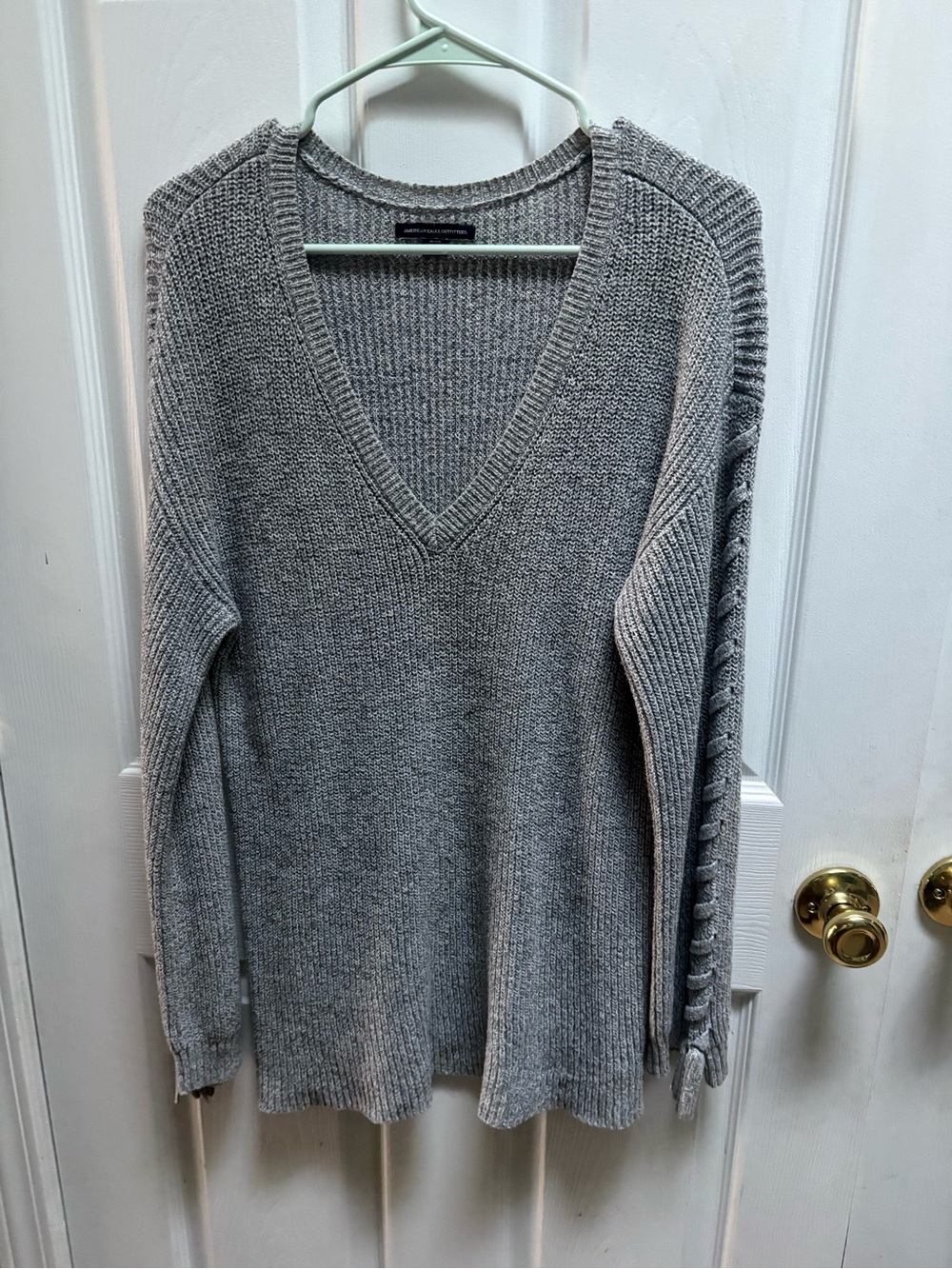 American Eagle Outfitters Light Gray V-Neck Knit Sweater